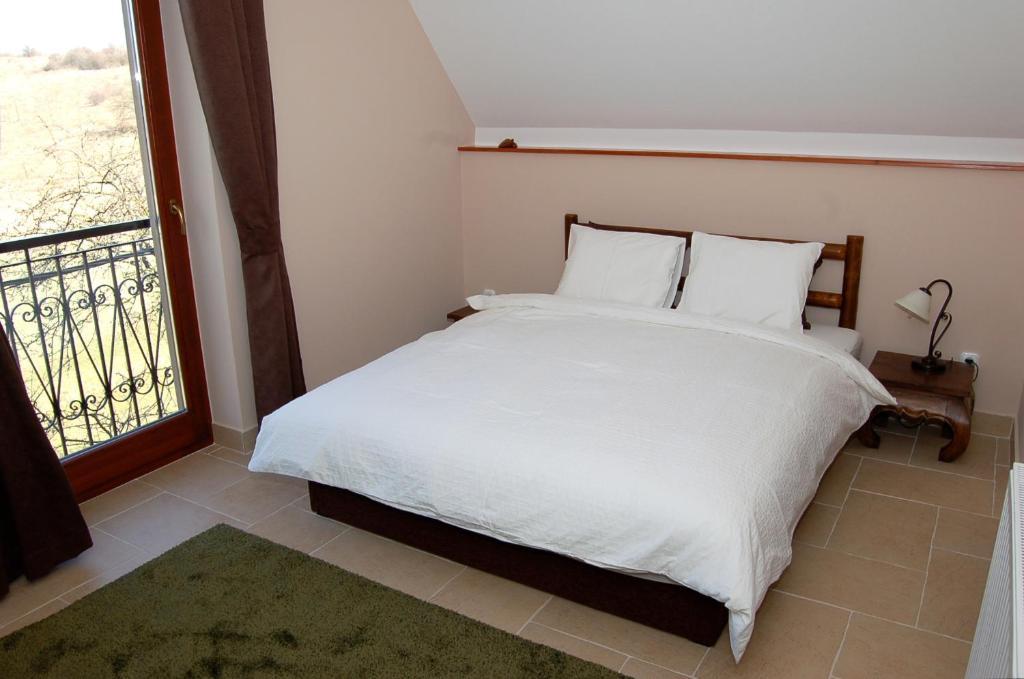 Malomdulo Farmhaz Guest House Pilisborosjeno Phòng bức ảnh